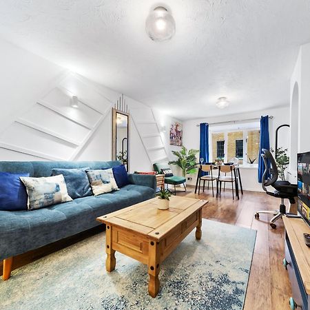 Quirky Canary 2Bed, Free Parking, Smart Tv & Games Londres Extérieur photo